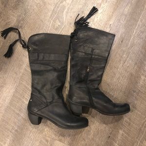 OTBT Leather tassel boots / size 8